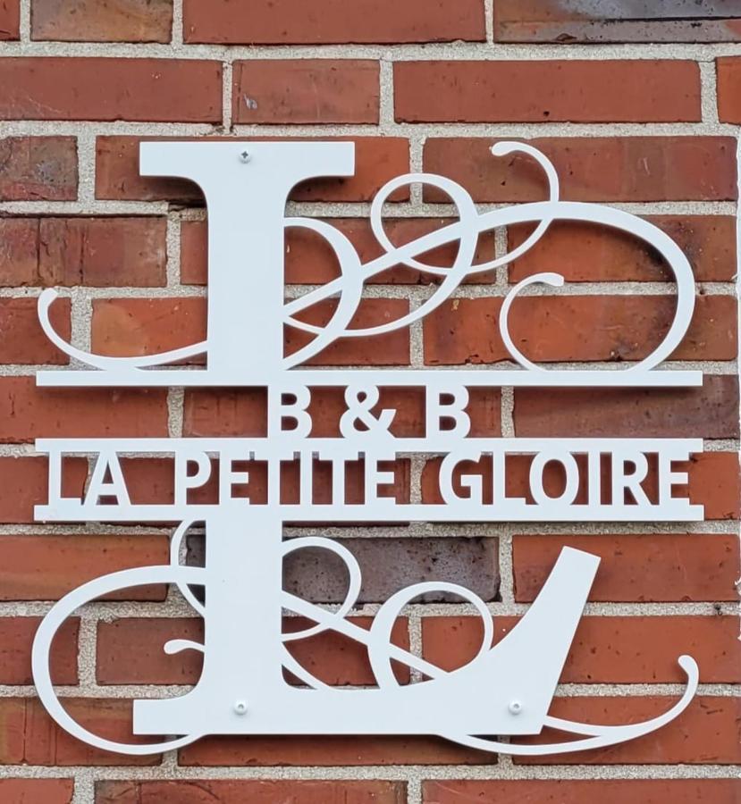 La Petite Gloire Bed and Breakfast Pogum Exteriör bild
